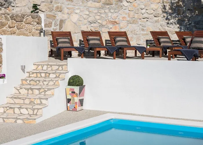 Petra With Private Pool *