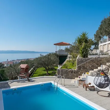 Petra With Private Pool Lägenhet Makarska