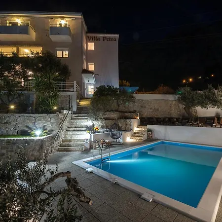 Petra With Private Pool Apartman *