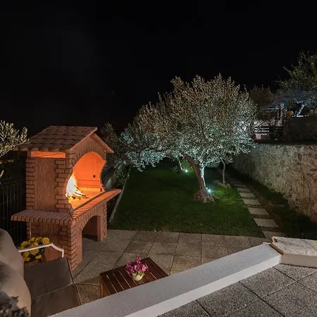 Apartament Petra With Private Pool
