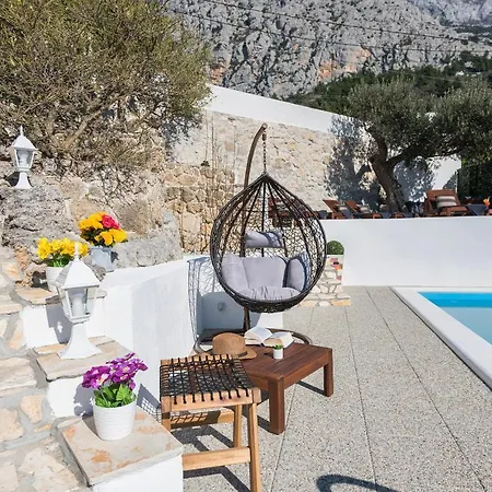 Petra With Private Pool * Makarska