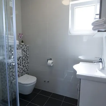 Apartman Petra With Private Pool